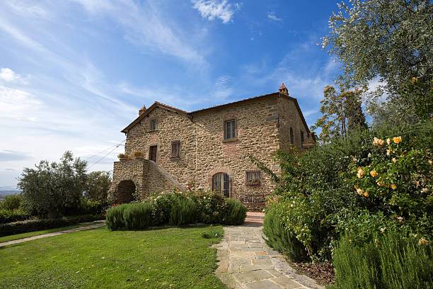 Tuscan farmhouses: renovation and 2026 incentives
